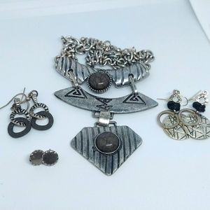 Silver tone Jewelry lot Necklace Earrings